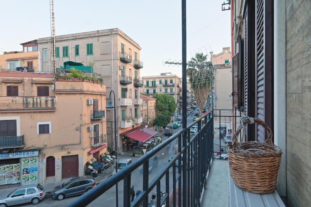 La Casuzza Del Borgo - Porto - Politeama Palermo Exterior foto